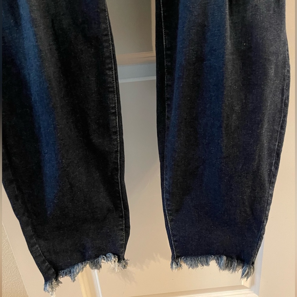 Ripped jeans - Picture 3 of 7